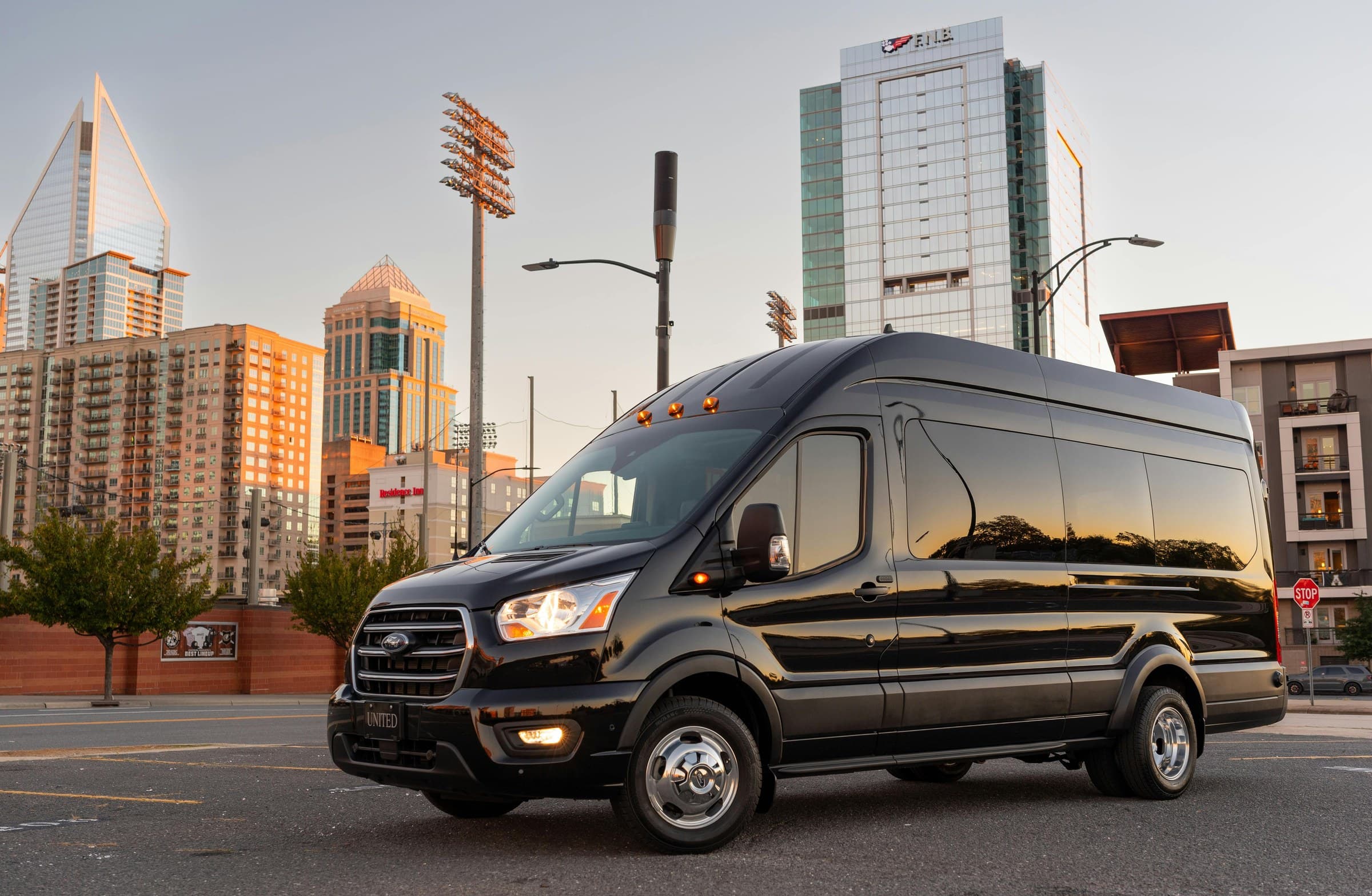 Executive shuttle vehicle operating across an urban route